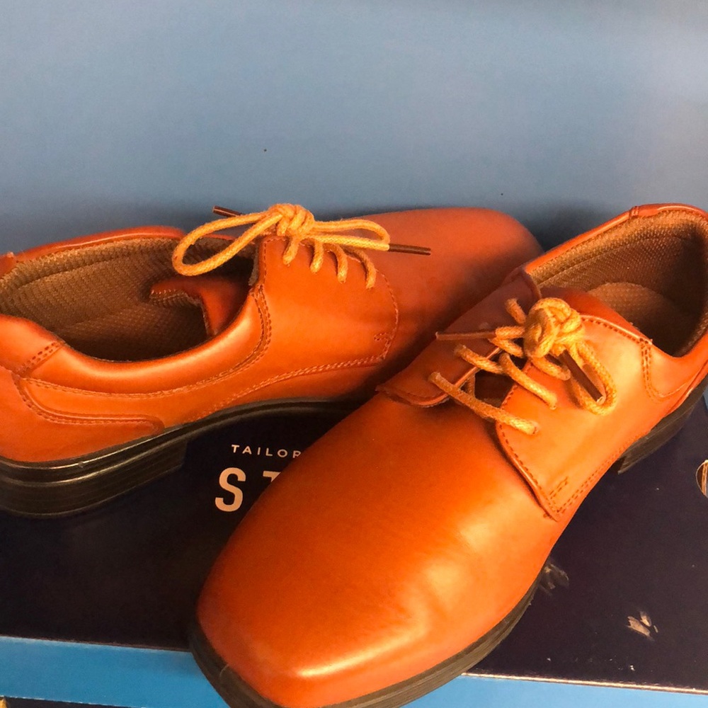 Brown dress shoes